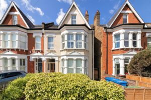 Red Post Hill, North Dulwich, London SE24